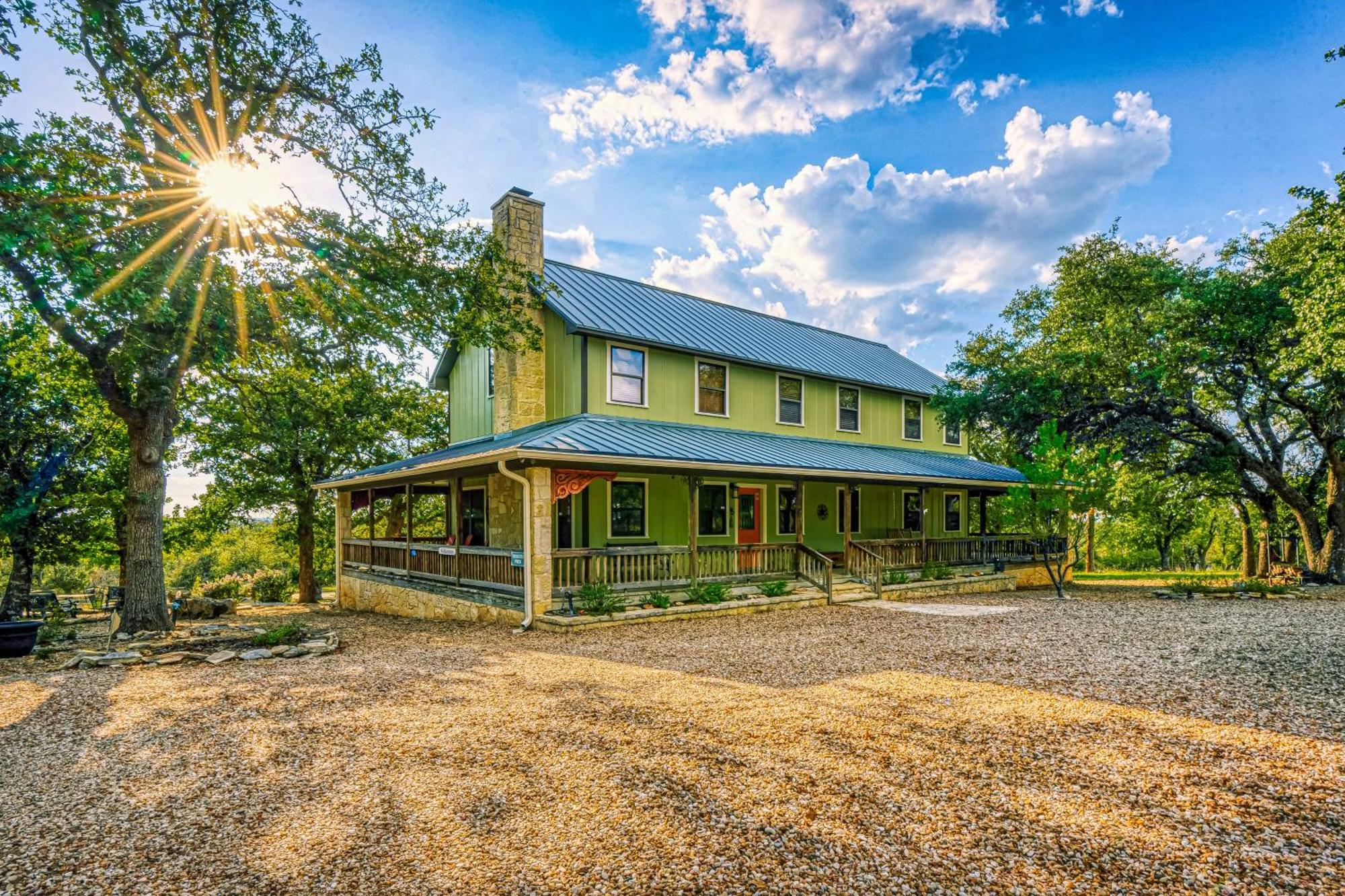 Morningstar Ranch At Enchanted Rock Aparthotel Fredericksburg Exterior photo